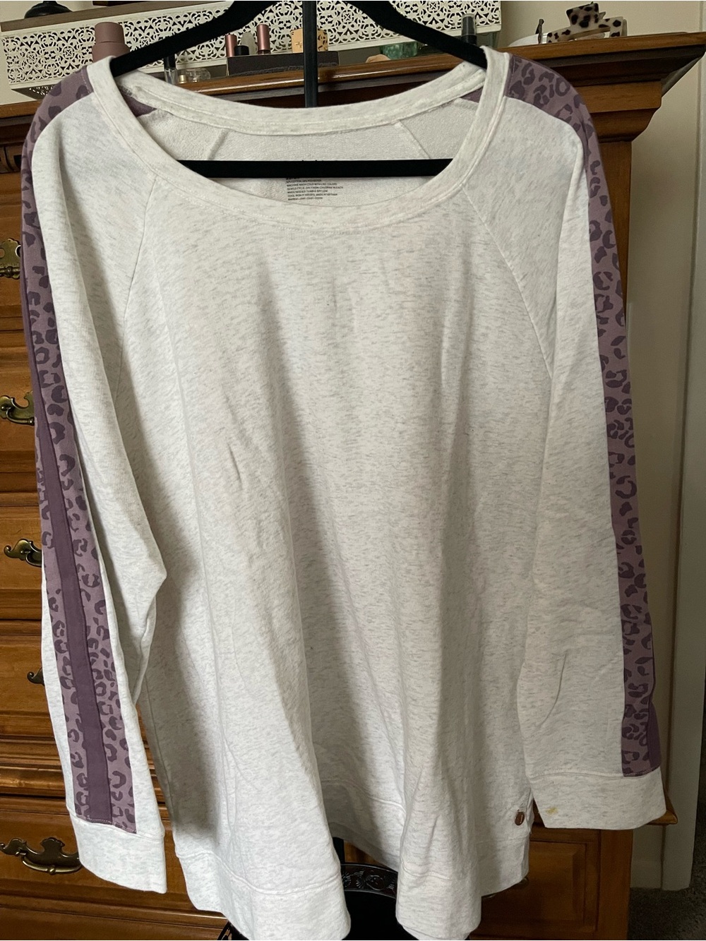Livi Active Light Gray Pullover with Purple Leopard-Print Sleeves